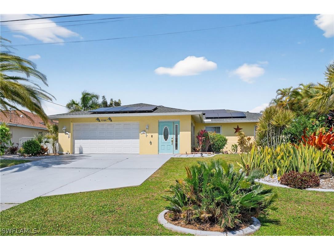 1305 SE 29th Terrace Cape Coral FL 33904 226008500 image1