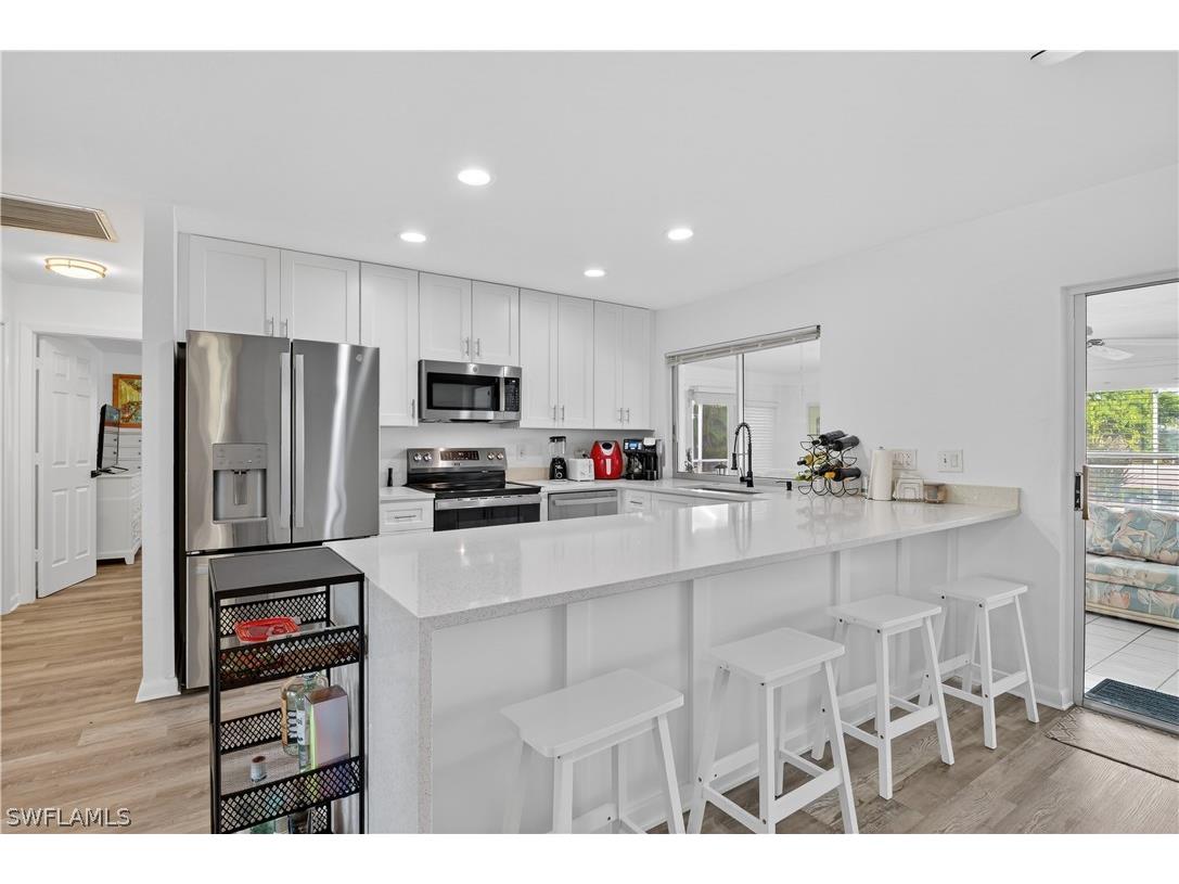 1305 SE 29th Terrace Cape Coral FL 33904 226008500 image12
