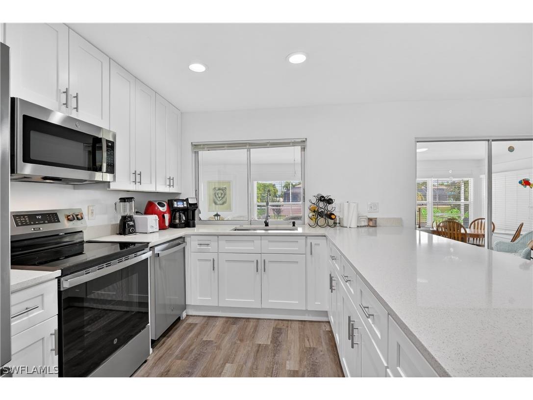 1305 SE 29th Terrace Cape Coral FL 33904 226008500 image15