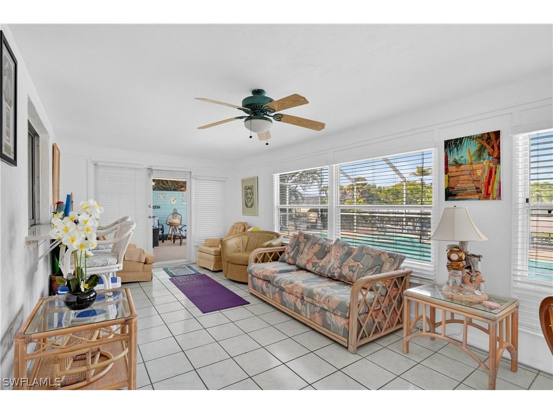 1305 SE 29th Terrace Cape Coral FL 33904 226008500 image32
