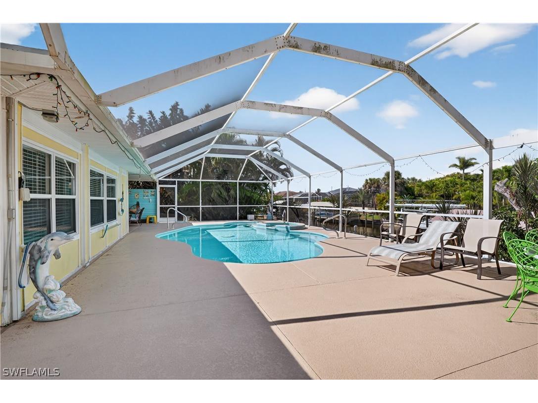 1305 SE 29th Terrace Cape Coral FL 33904 226008500 image38