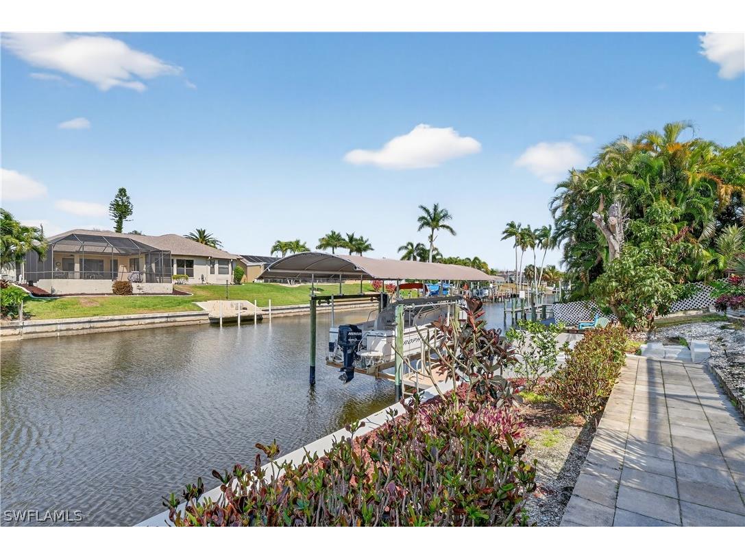 1305 SE 29th Terrace Cape Coral FL 33904 226008500 image42