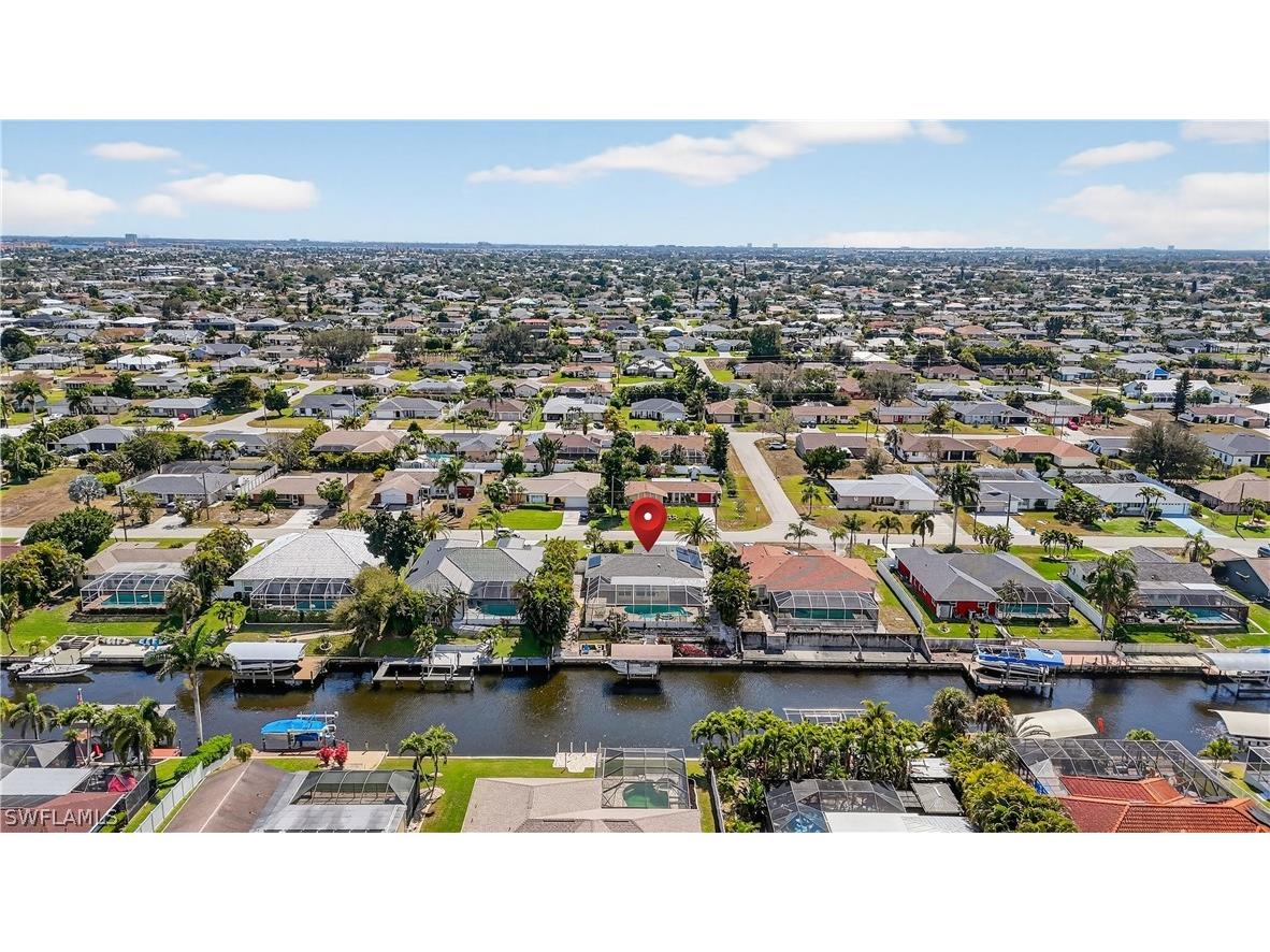 1305 SE 29th Terrace Cape Coral FL 33904 226008500 image49