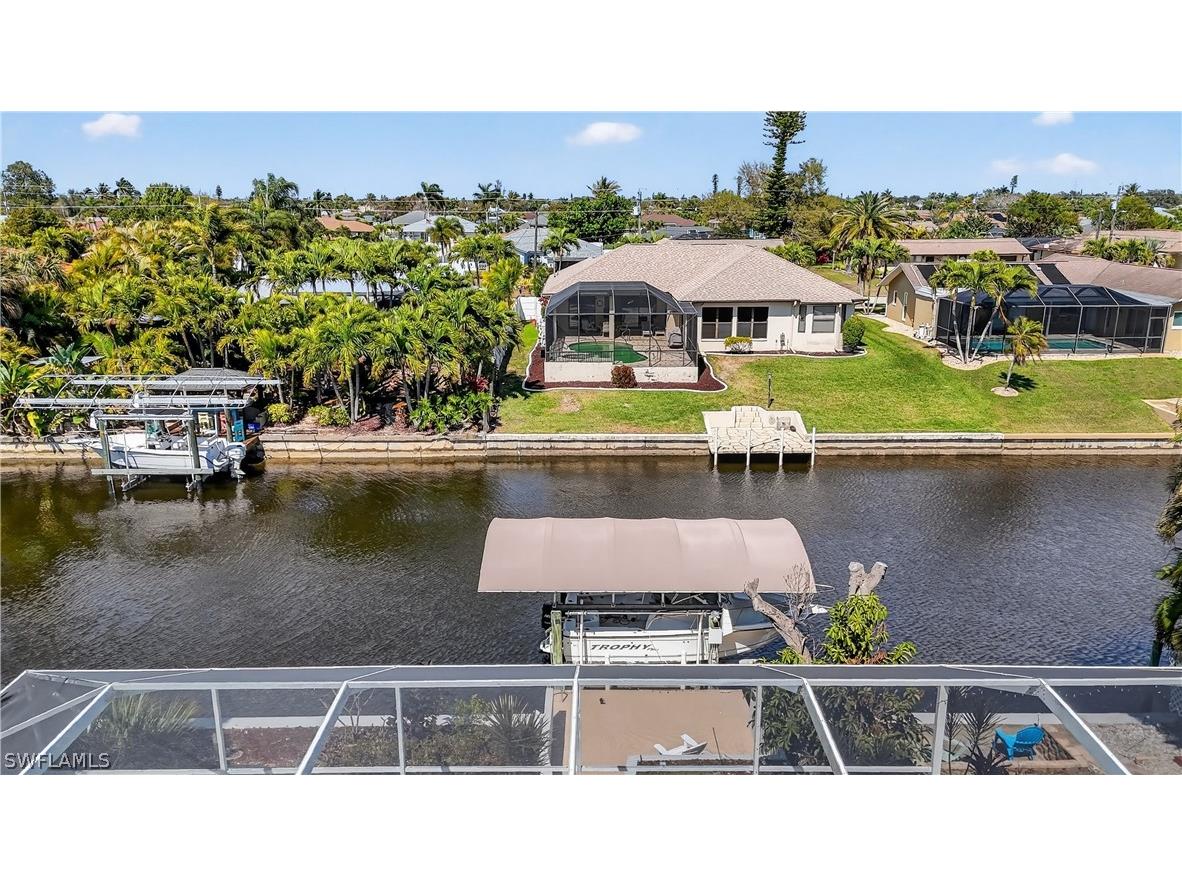 1305 SE 29th Terrace Cape Coral FL 33904 226008500 image50