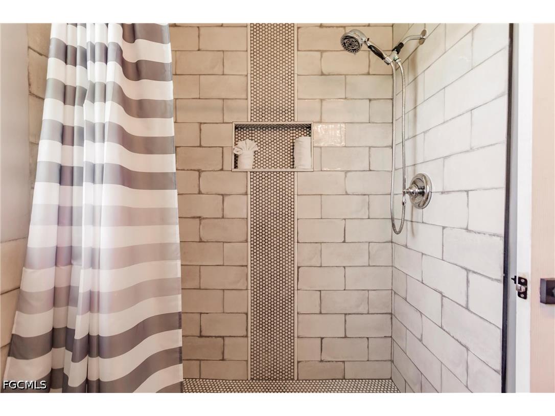 1305 SE 32nd Street Cape Coral FL 33904 2026023480 image22