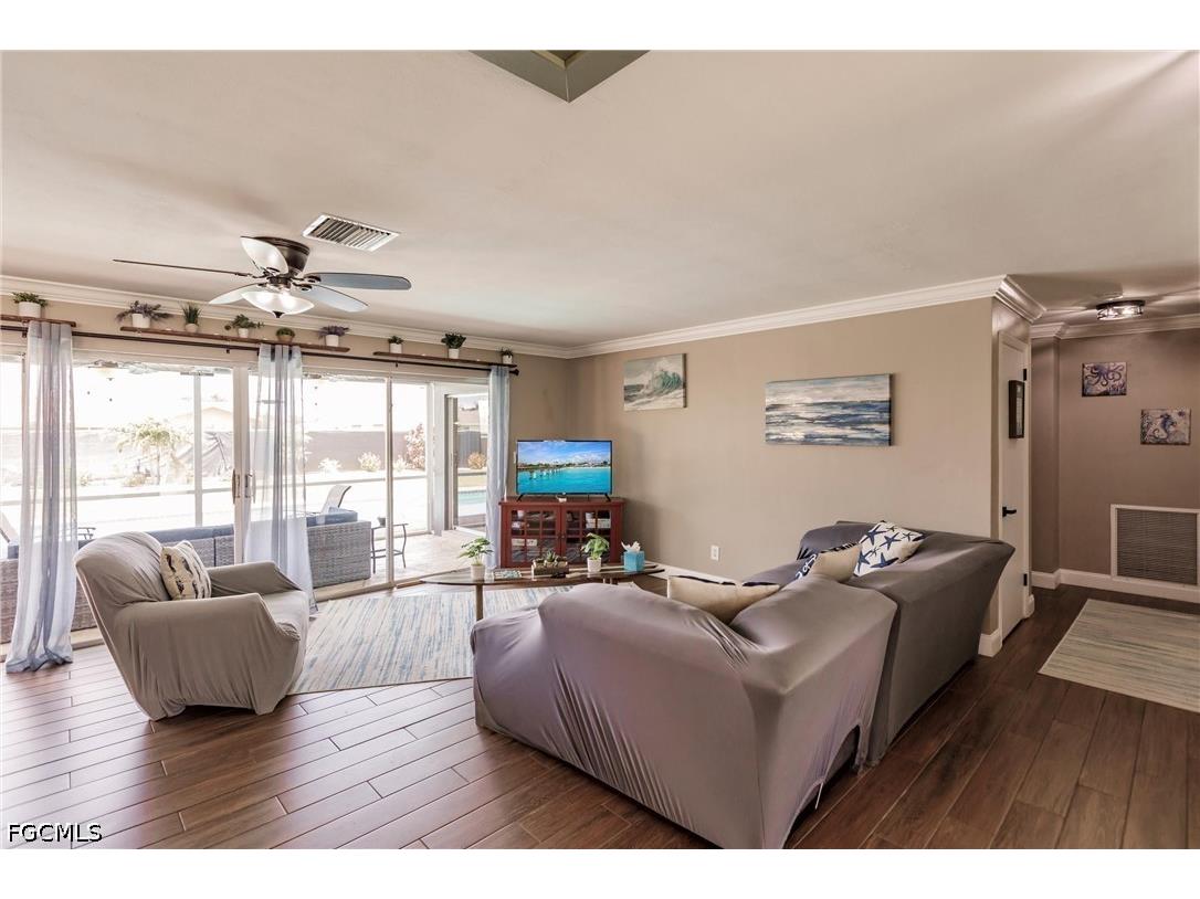 1305 SE 32nd Street Cape Coral FL 33904 2026023480 image6