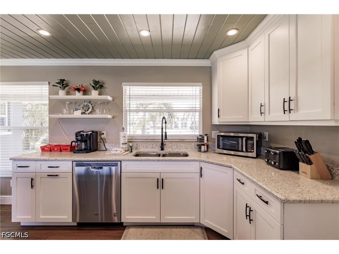 1305 SE 32nd Street Cape Coral FL 33904 2026023480 image9