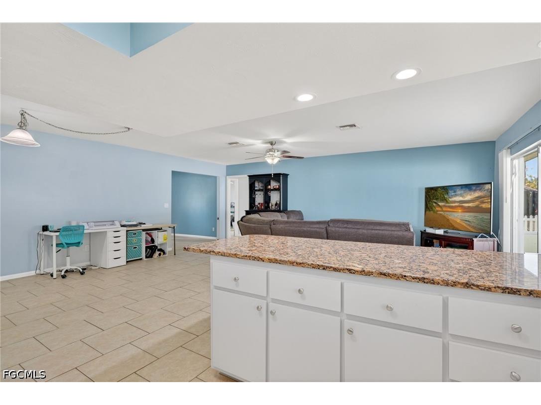 1305 SE 37th Terrace Cape Coral FL 33904 2026017834 image10
