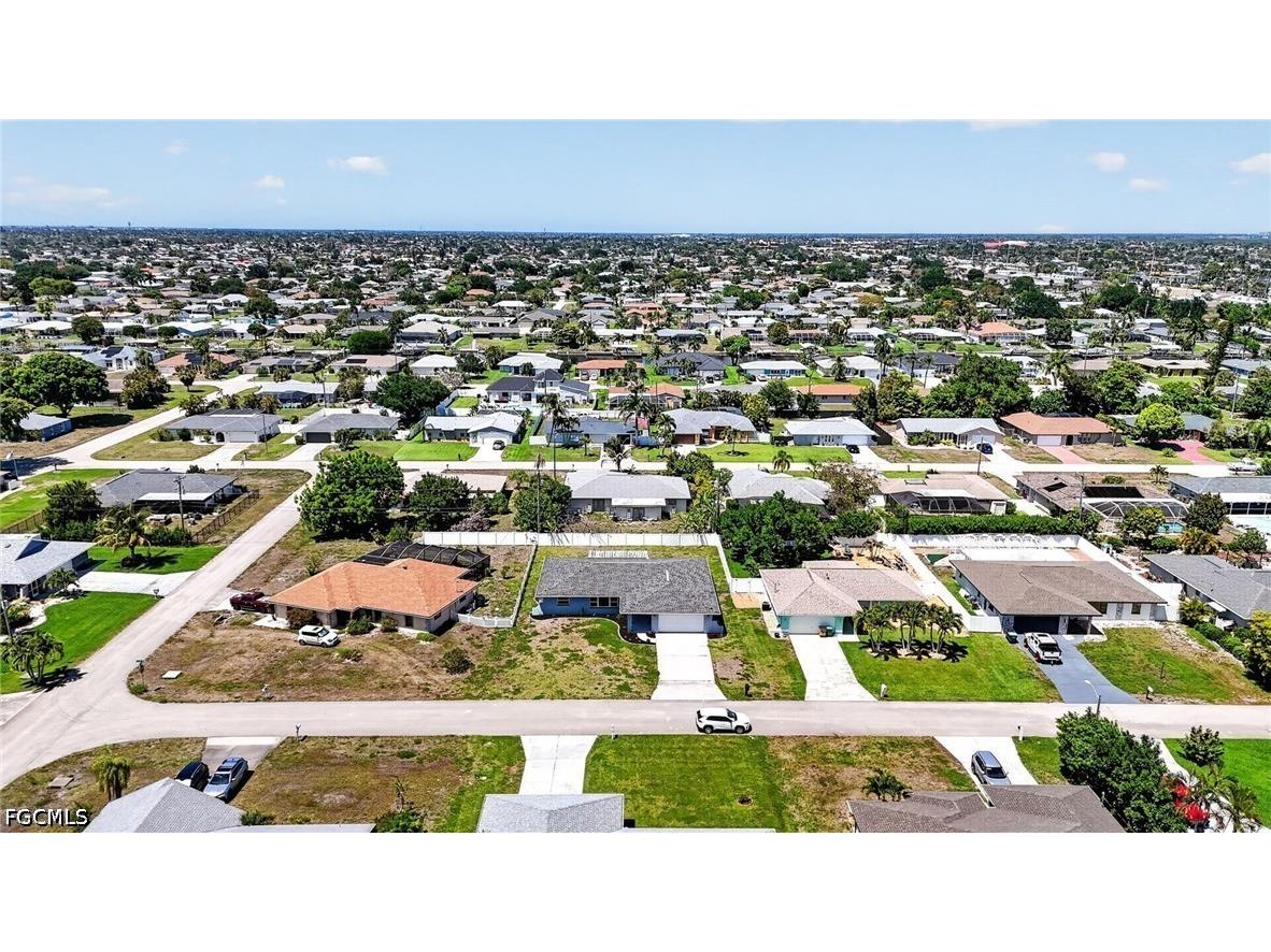 1305 SE 37th Terrace Cape Coral FL 33904 2026017834 image35