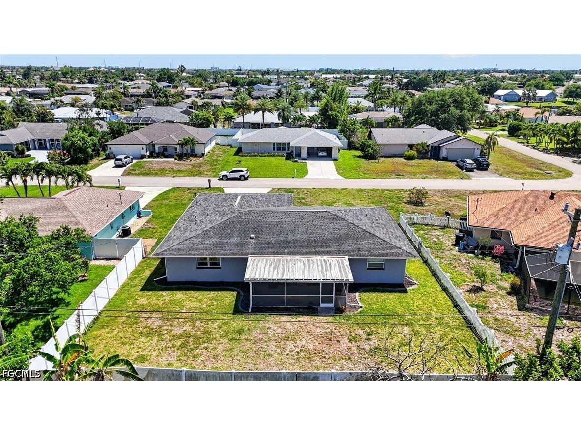 1305 SE 37th Terrace Cape Coral FL 33904 2026017834 image4