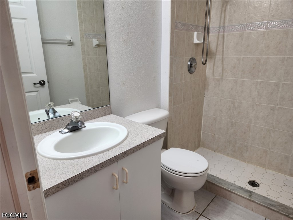 1305 SE 8th Avenue Cape Coral FL 33990 2026028667 image5