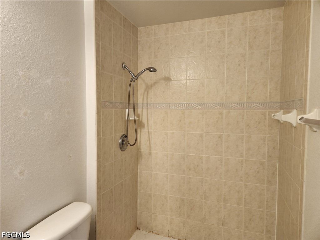 1305 SE 8th Avenue Cape Coral FL 33990 2026028667 image8