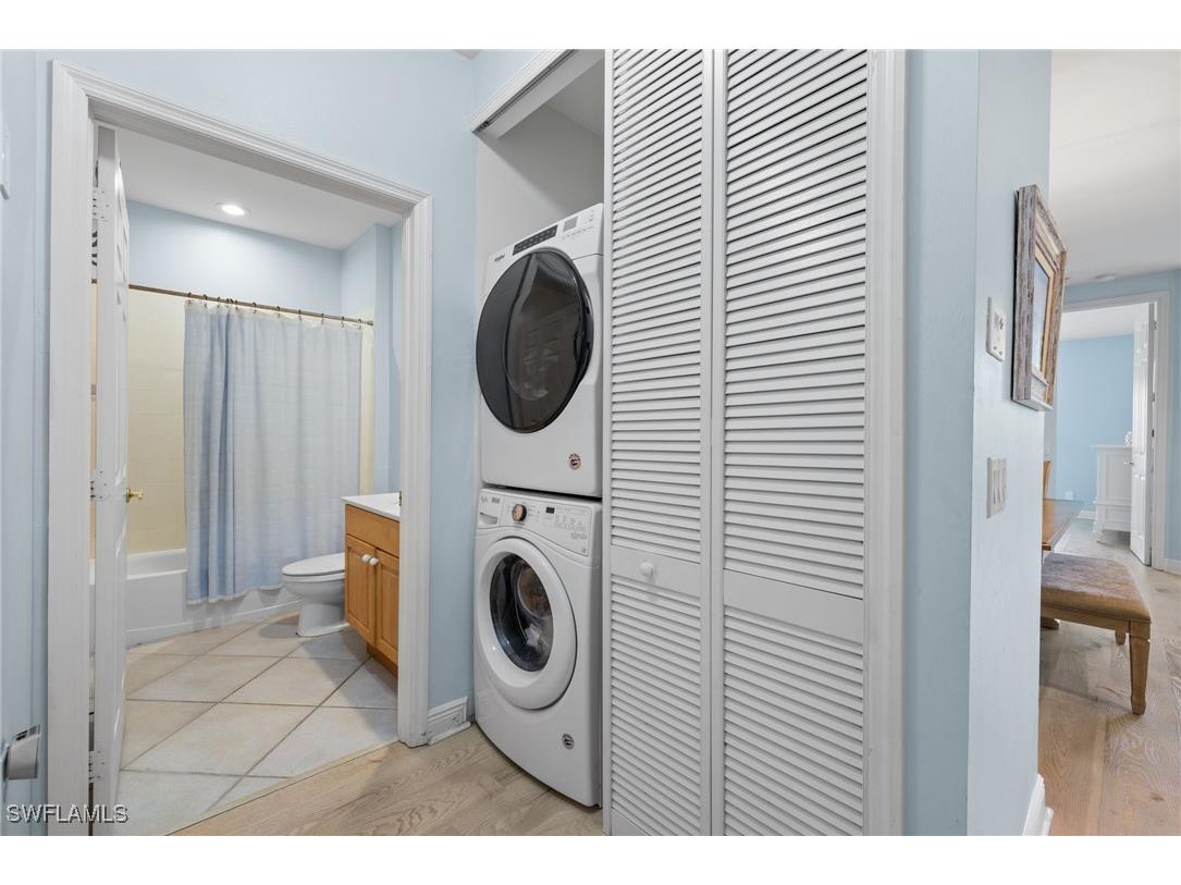 1305 Sweetwater Cove #104 Naples FL 34110 225068759 image26