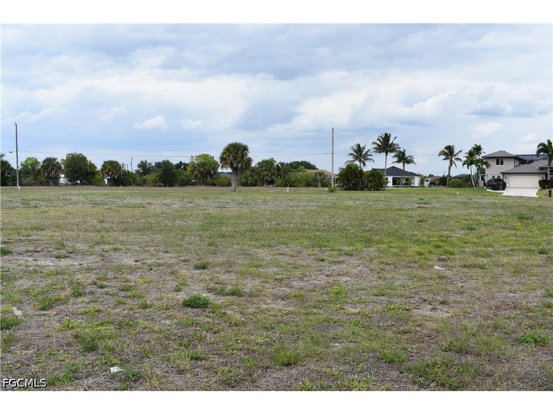 1305 Tropicana Parkway W Cape Coral FL 33993 2026020811 image1