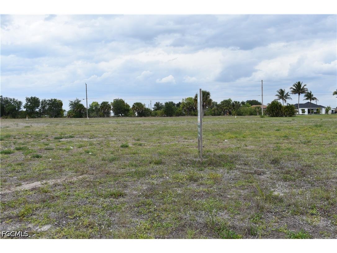 1305 Tropicana Parkway W Cape Coral FL 33993 2026020811 image3