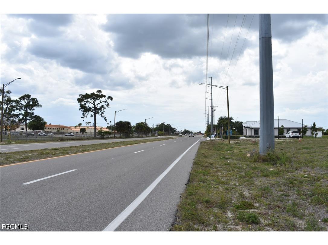 1305 Tropicana Parkway W Cape Coral FL 33993 2026020811 image7