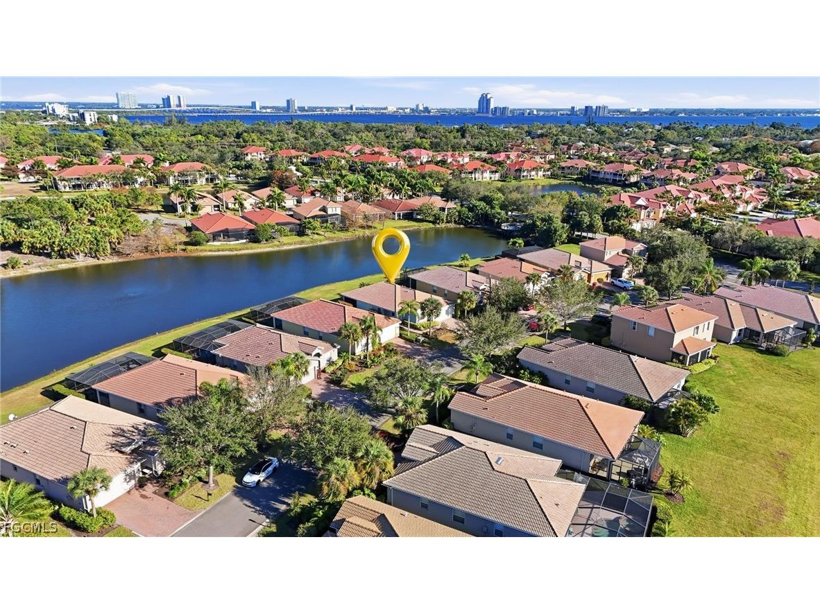 13056 Silver Thorn Loop North Fort Myers FL 33903 2026007061 image1
