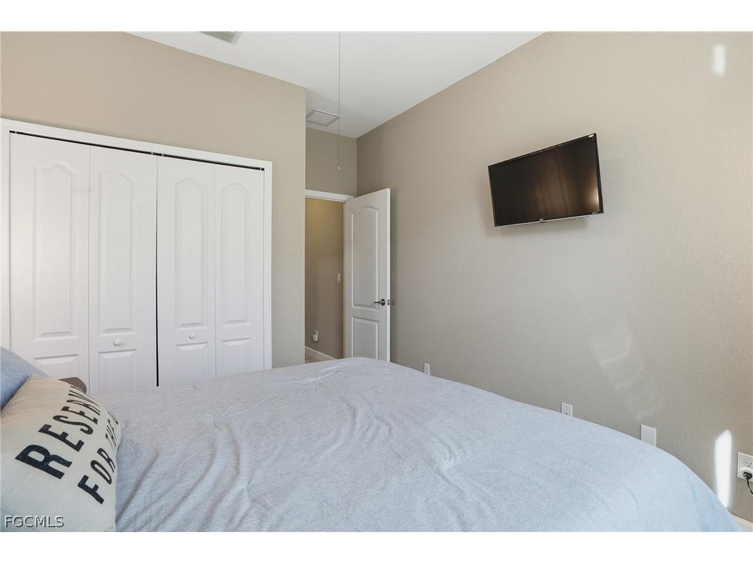 13056 Silver Thorn Loop North Fort Myers FL 33903 2026007061 image21