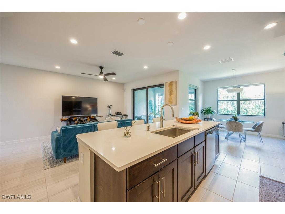 13057 Pembroke Drive Naples FL 34105 225075043 image11