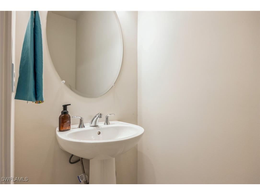 13057 Pembroke Drive Naples FL 34105 225075043 image15