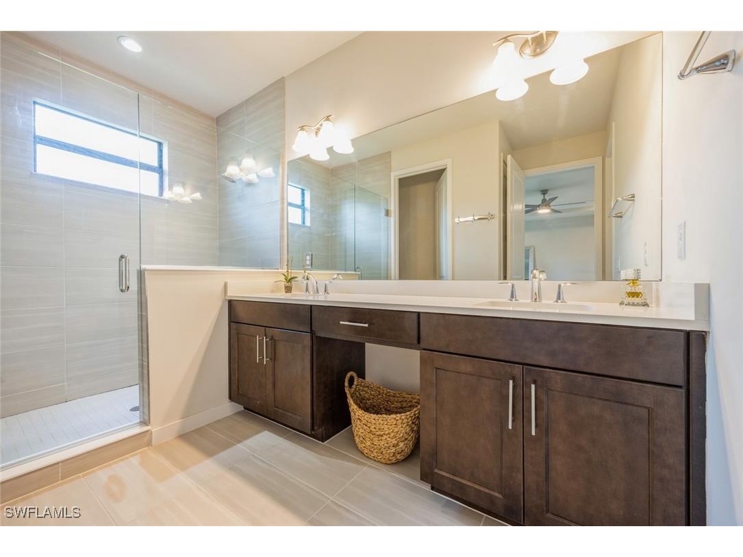 13057 Pembroke Drive Naples FL 34105 225075043 image27