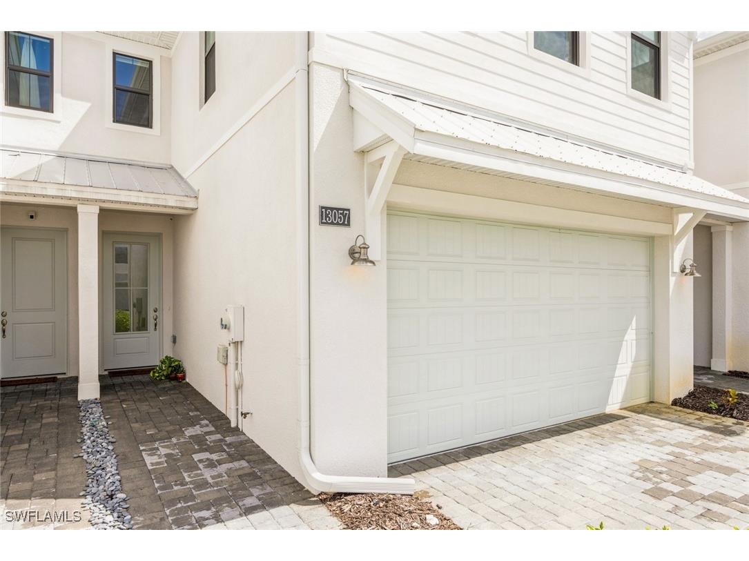 13057 Pembroke Drive Naples FL 34105 225075043 image31