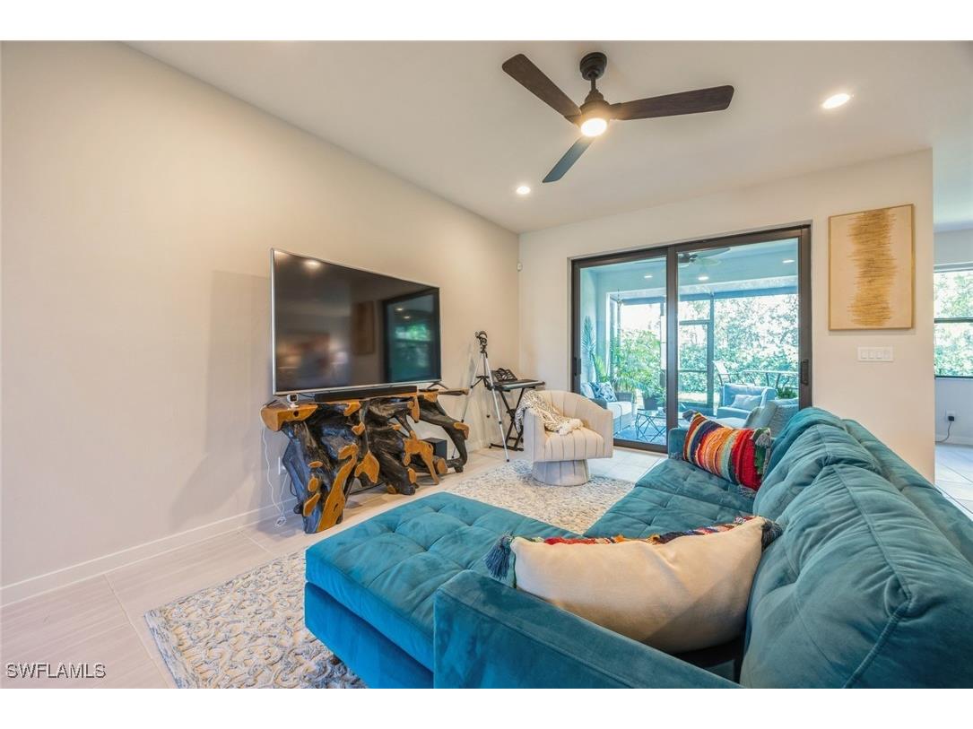 13057 Pembroke Drive Naples FL 34105 225075043 image7