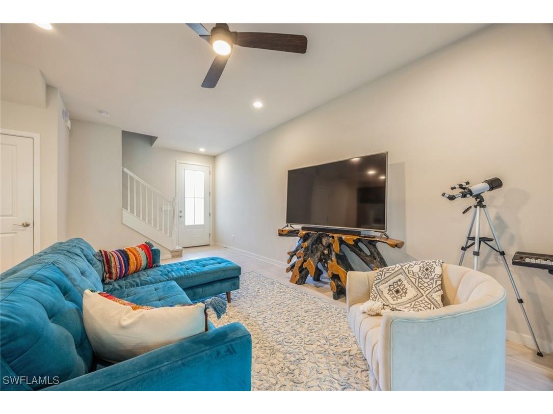 13057 Pembroke Drive Naples FL 34105 225075043 image8