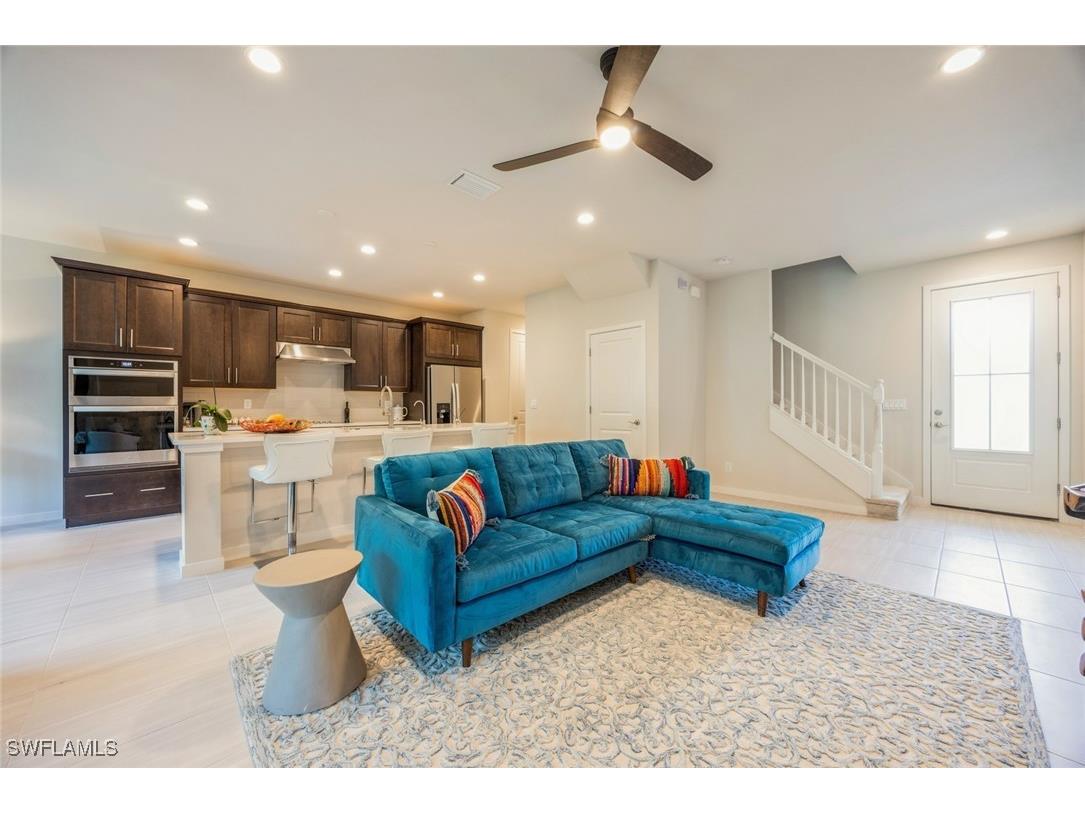 13057 Pembroke Drive Naples FL 34105 225075043 image9