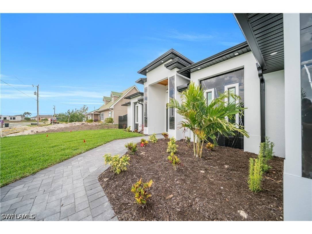 1306 NE 1st Avenue Cape Coral FL 33909 226014772 image5