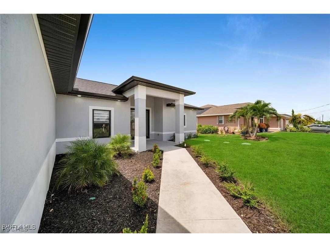 1306 NE 9th Avenue Cape Coral FL 33909 2026008565 image4