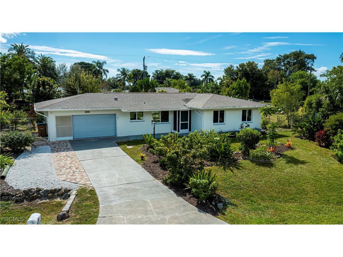 1306 SE 43rd Terrace Cape Coral FL 33904 2025010547 image1