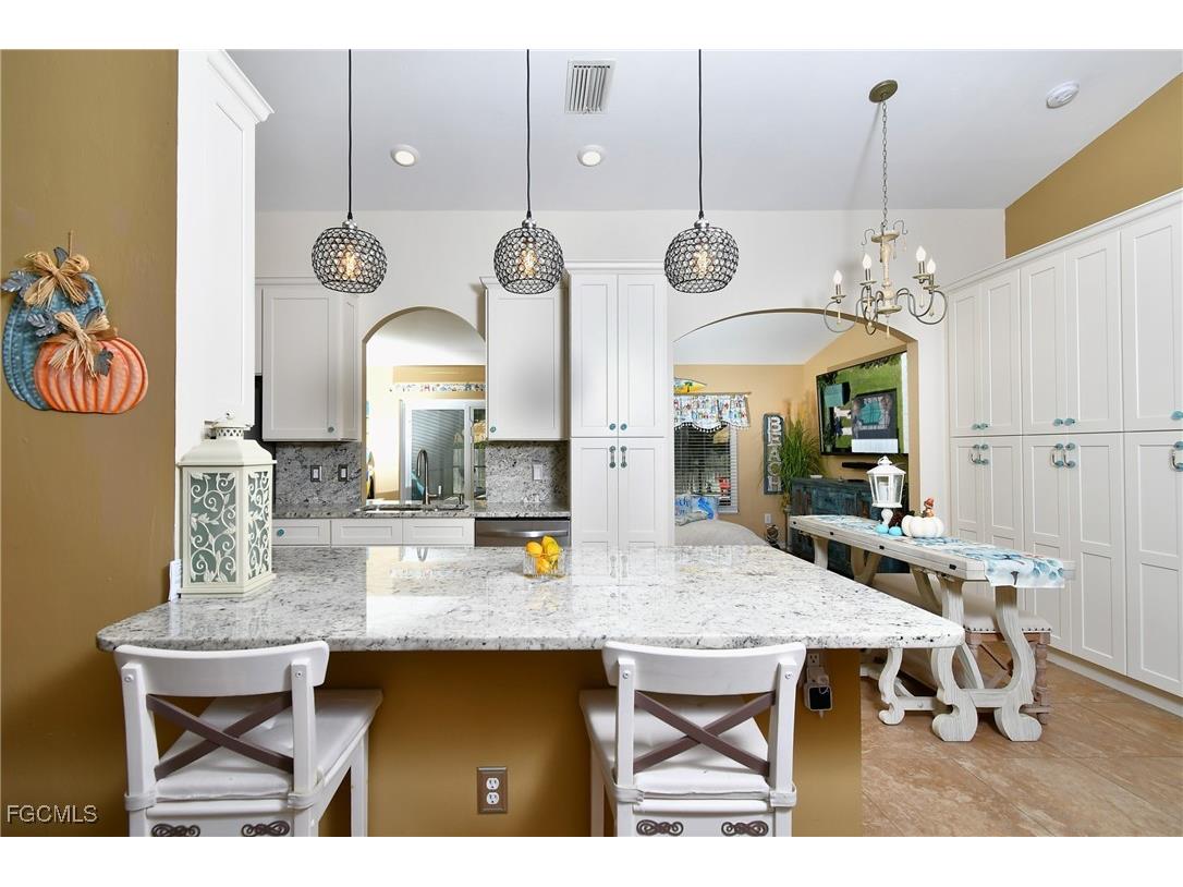 1306 SW 4th Place Cape Coral FL 33991 2025015204 image12