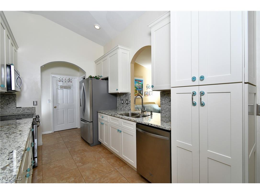 1306 SW 4th Place Cape Coral FL 33991 2025015204 image14