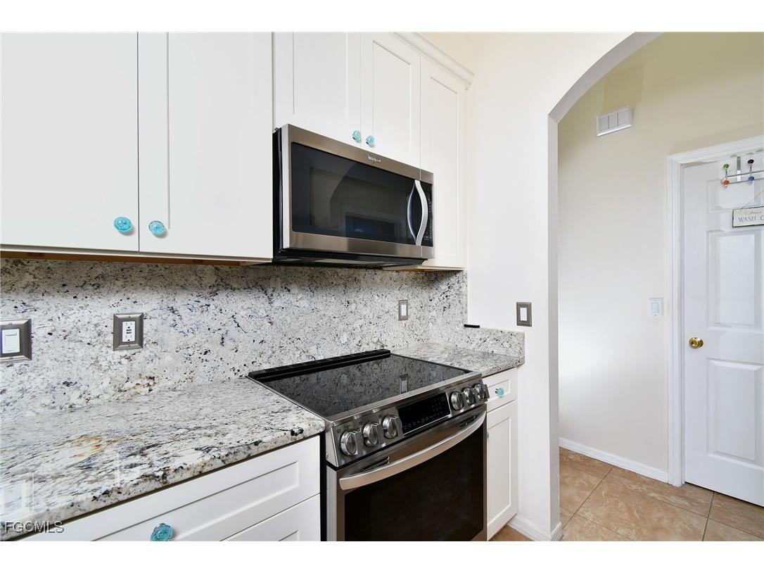 1306 SW 4th Place Cape Coral FL 33991 2025015204 image17