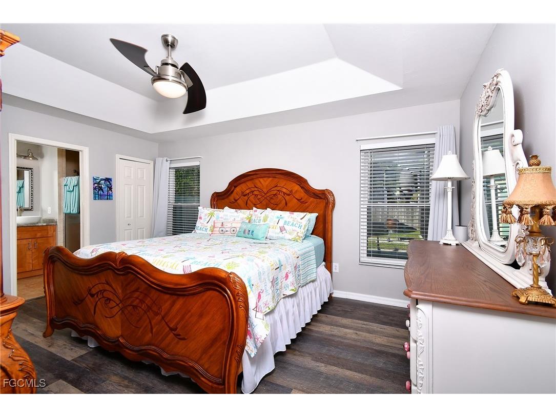 1306 SW 4th Place Cape Coral FL 33991 2025015204 image19