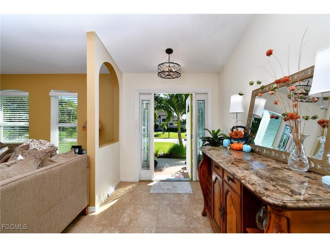 1306 SW 4th Place Cape Coral FL 33991 2025015204 image9