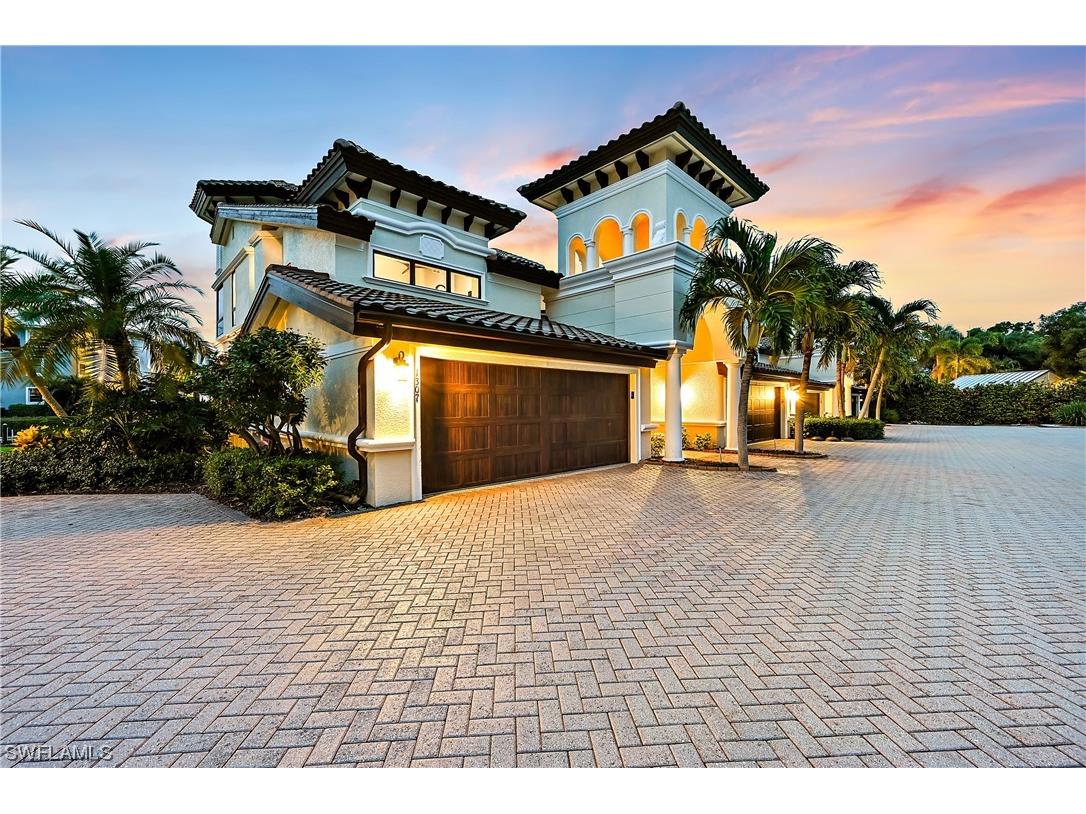 1307 Chesapeake Avenue #3-A Naples FL 34102 223065031 image1