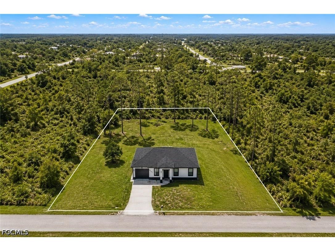 1307 Monroe Avenue Lehigh Acres FL 33972 2026026913 image3