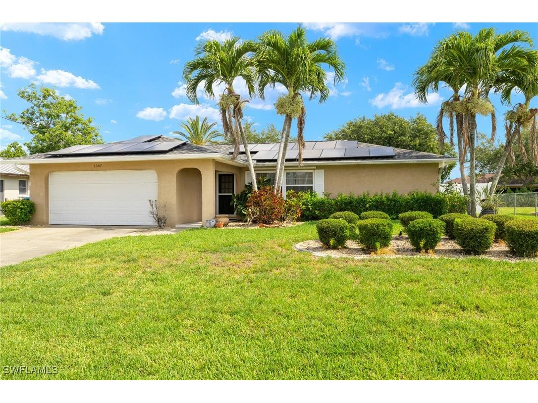 1307 SE 18th Terrace Cape Coral FL 33990 225049529 image1