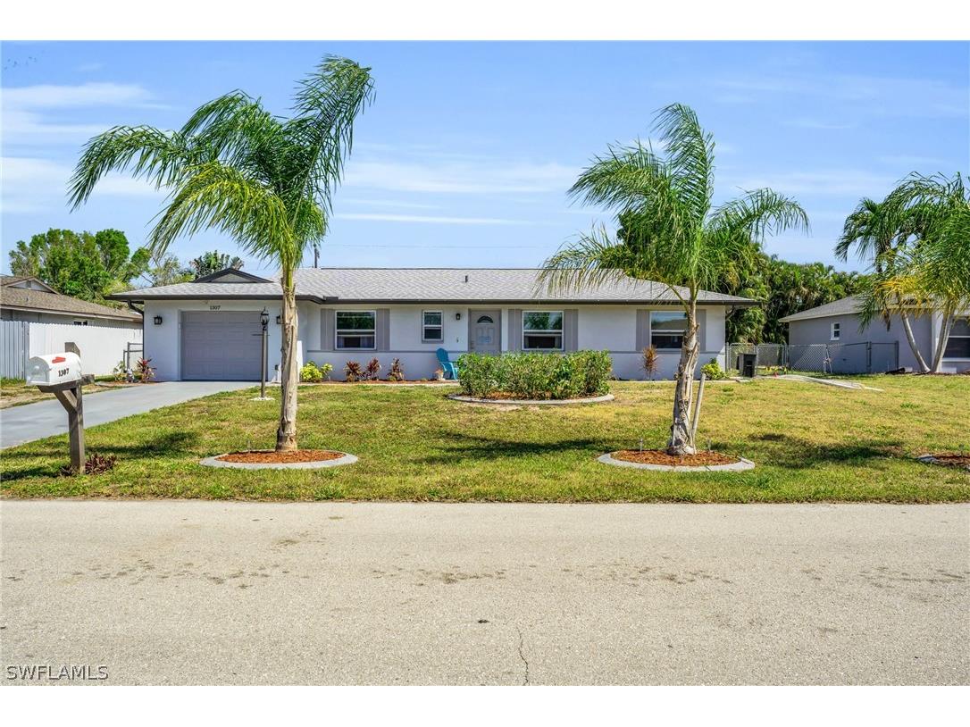 1307 SE 34th Terrace Cape Coral FL 33904 224038171 image1