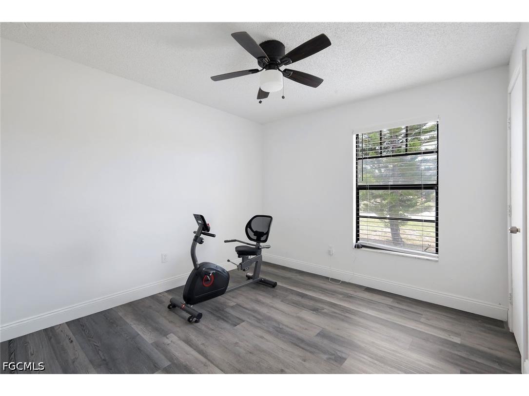 1307 SW 43rd Lane Cape Coral FL 33914 2026022758 image17
