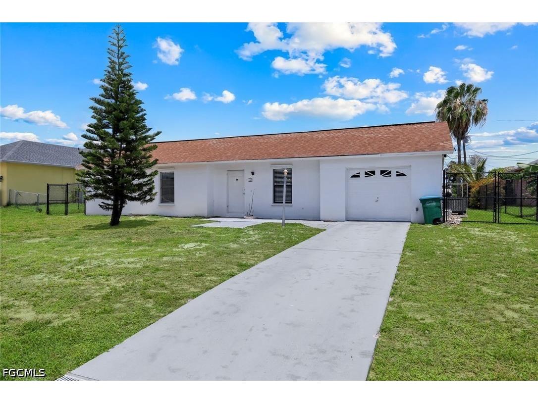 1307 SW 43rd Lane Cape Coral FL 33914 2026022758 image4