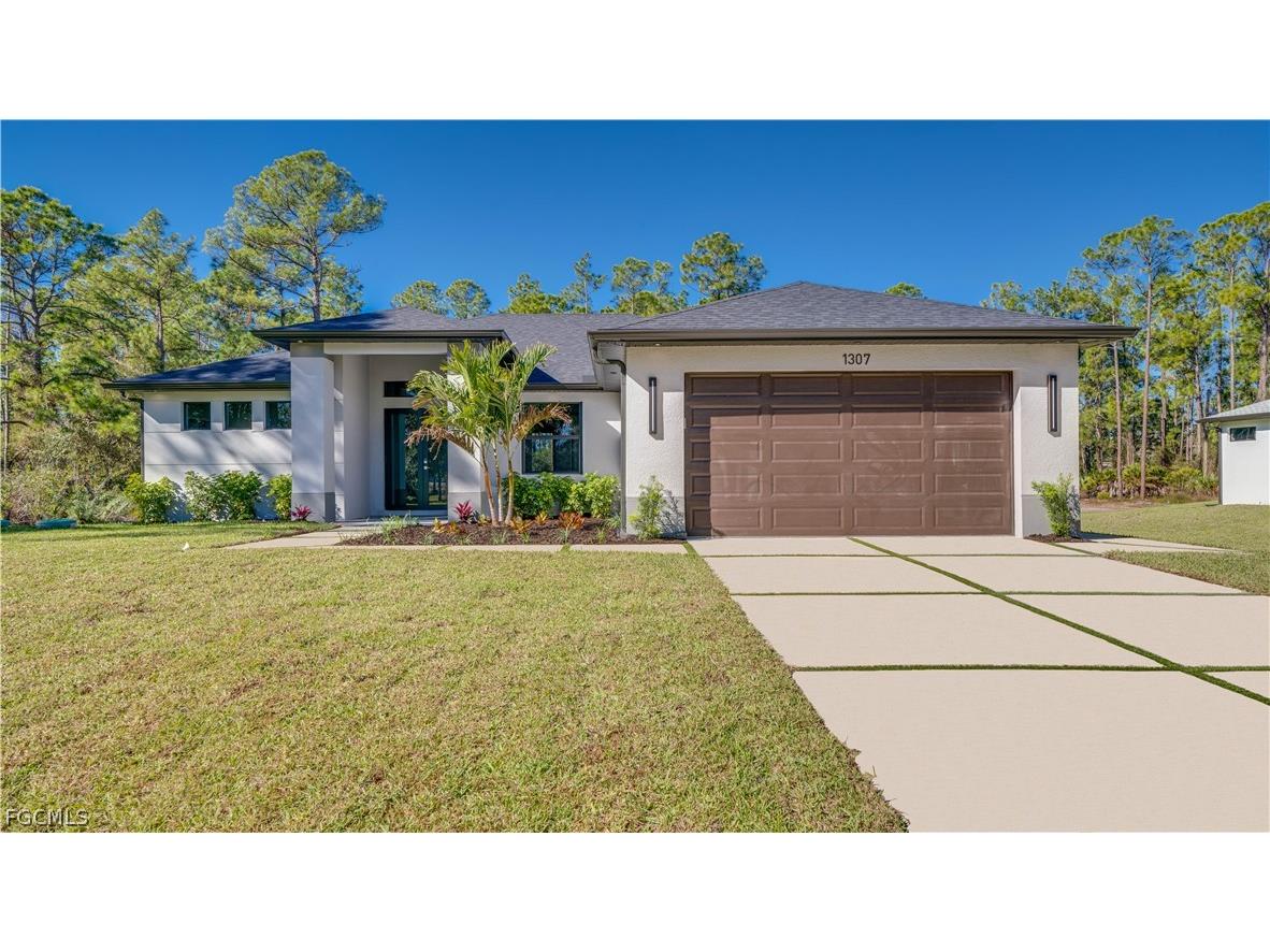 1307 Wagner Avenue Lehigh Acres FL 33972 2026013350 image1
