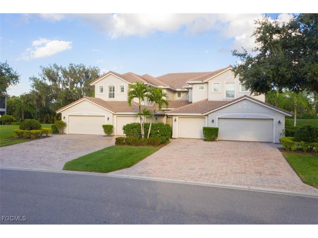 13071 Pebblebrook Point Circle #201 Fort Myers FL 33905 2025023685 image1