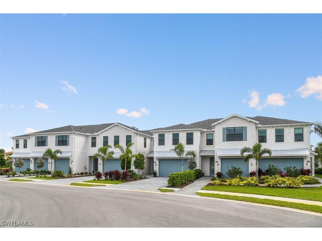 13075 Pembroke Drive Naples FL 34105 220071569 image1