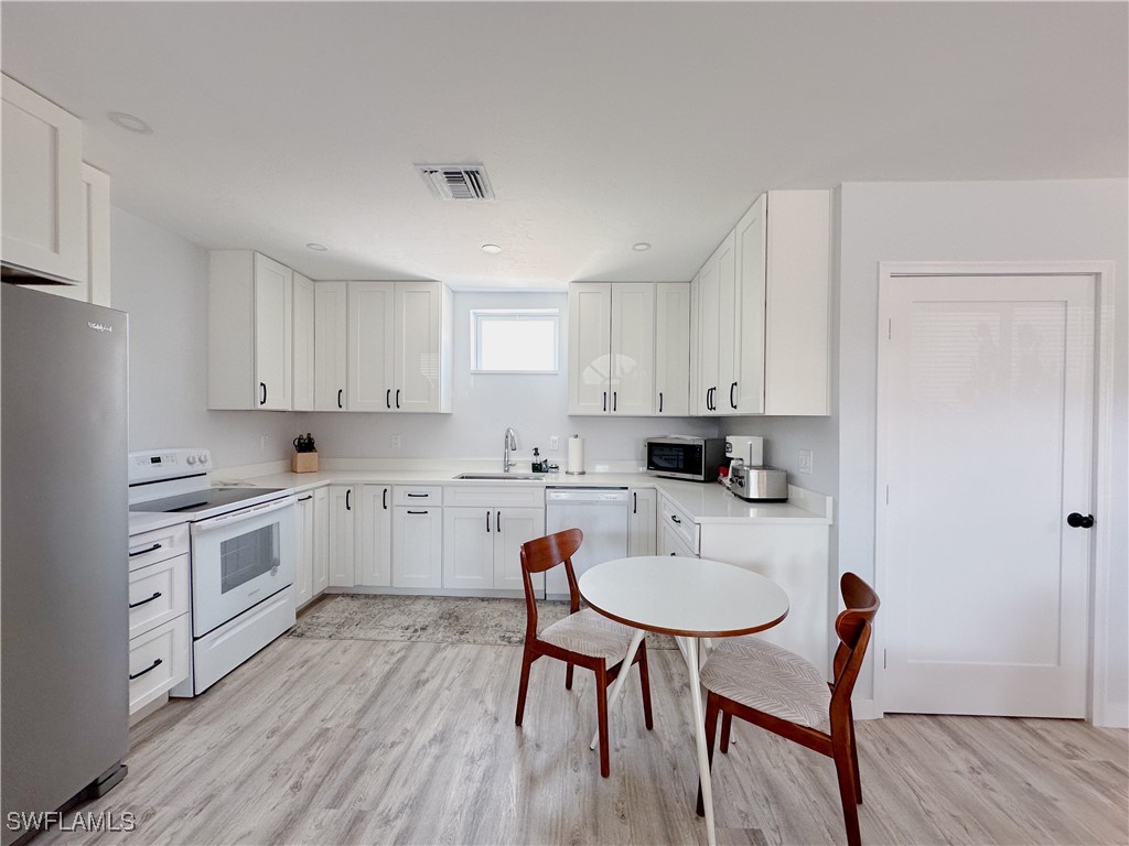 1308 Rosemary Lane Naples FL 34103 225084746 image21