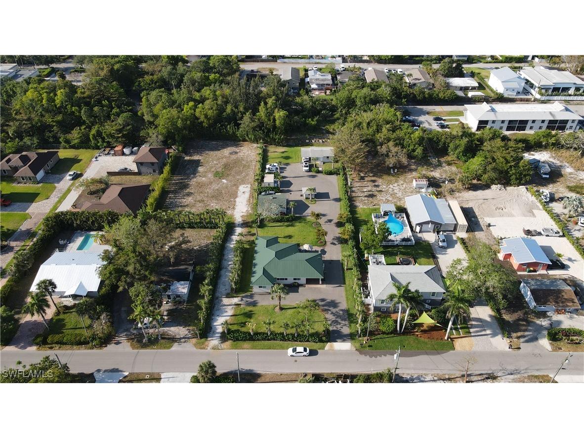 1308 Rosemary Lane Naples FL 34103 225084746 image25