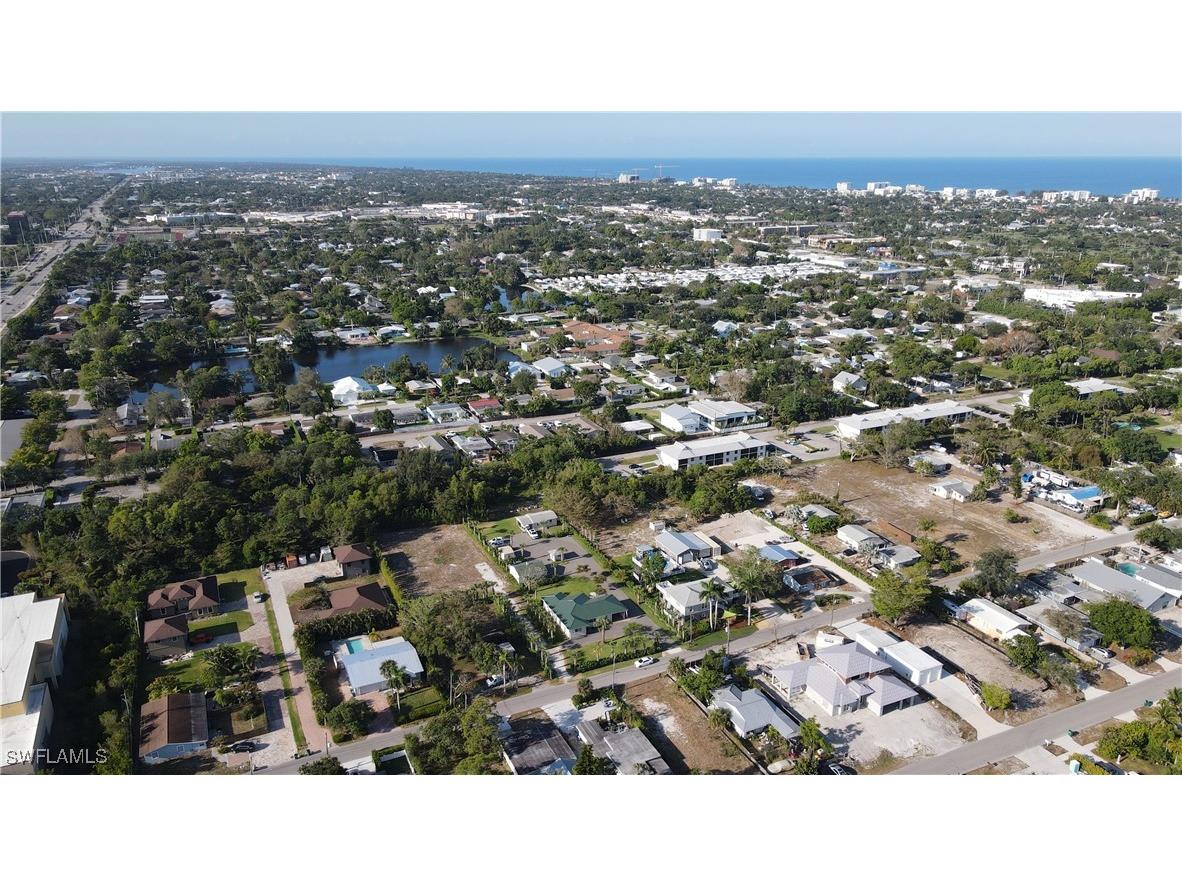 1308 Rosemary Lane Naples FL 34103 225084746 image26