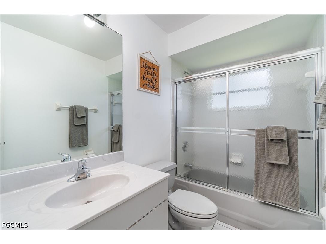 1308 SE 21st Terrace Cape Coral FL 33990 2026017833 image20